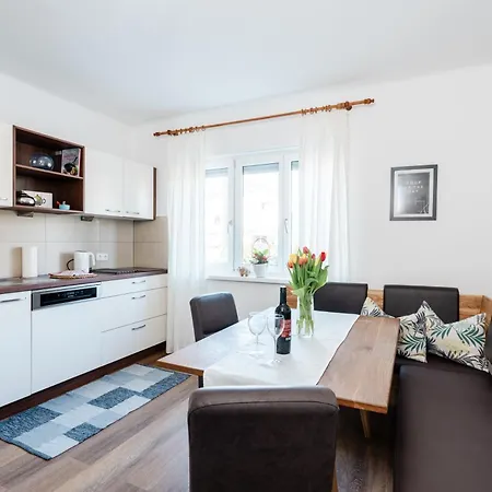 Appartement Kohlweg - Free Parking, Garden And Air Conditioning
