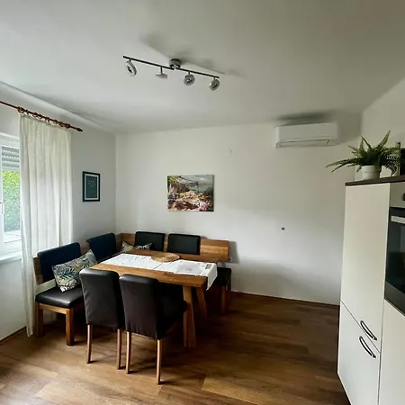 Kohlweg - Free Parking, Garden And Air Conditioning Graz